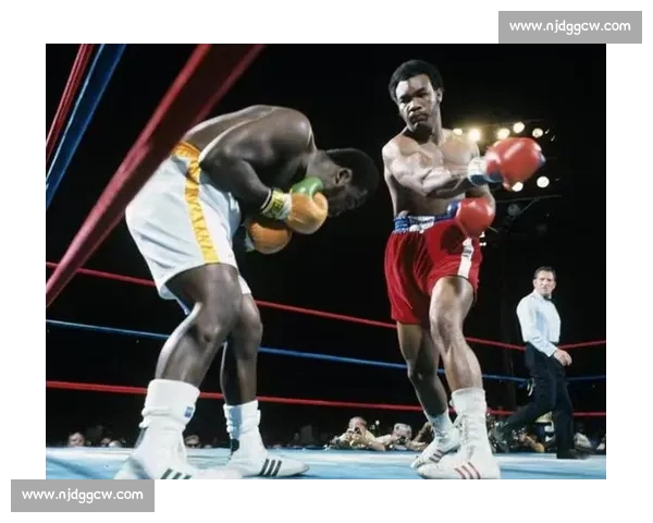 福尔曼与泰森激烈对决：拳坛传奇之间的巅峰之战与历史回顾